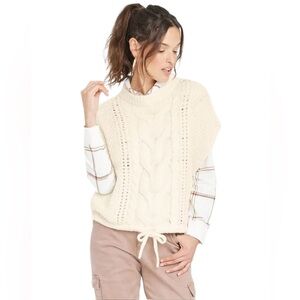 Universal Thread Cream Cable Knit Sweater Vest Poncho, Sleeveless, Size Medium ✨